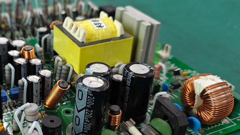 Hogyan csökkenthetik a PCBA-gyárak a költségeket az automatizált gyártás révén?